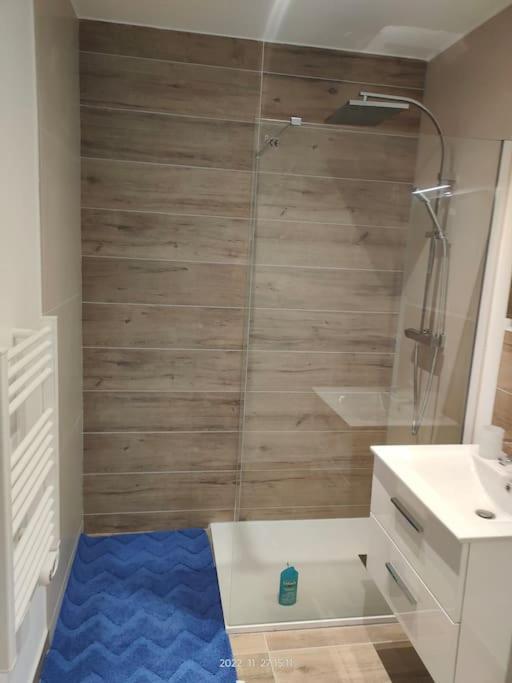 Logement Complet A 维勒班 外观 照片